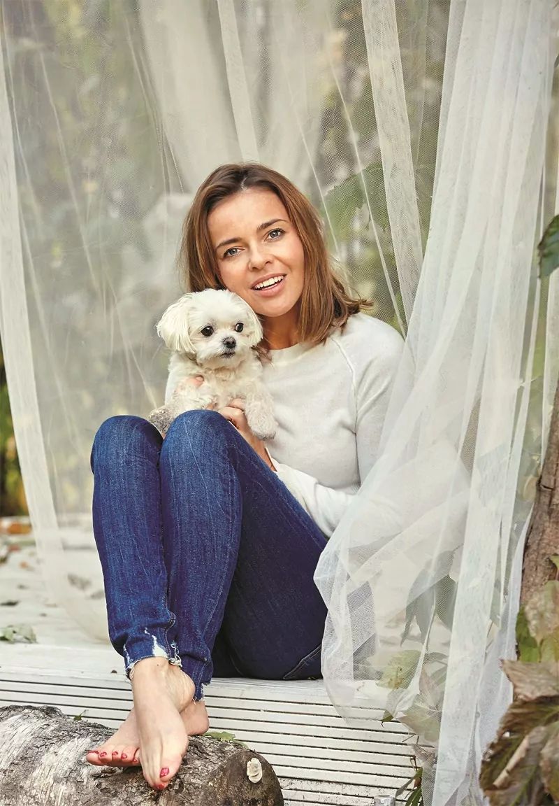 Edyta Herbuś i jej pies